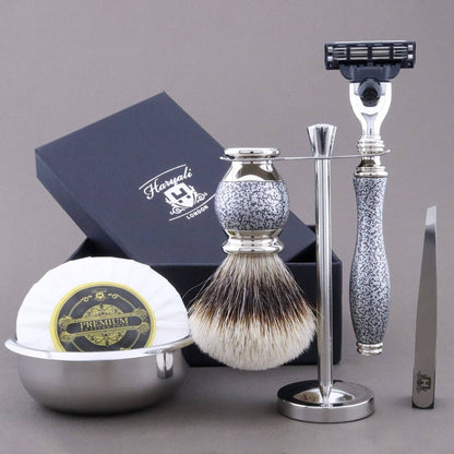 Haryali's Vase Range Shaving Kit - HARYALI LONDON