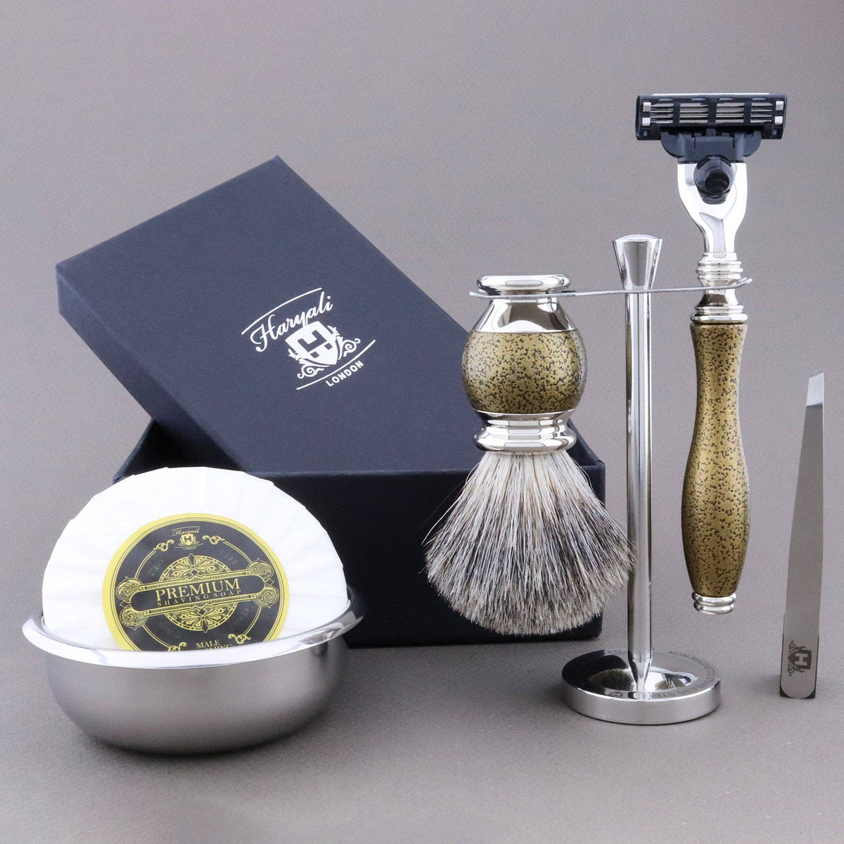 Haryali's Heritage Range Shaving Kit - HARYALI LONDON