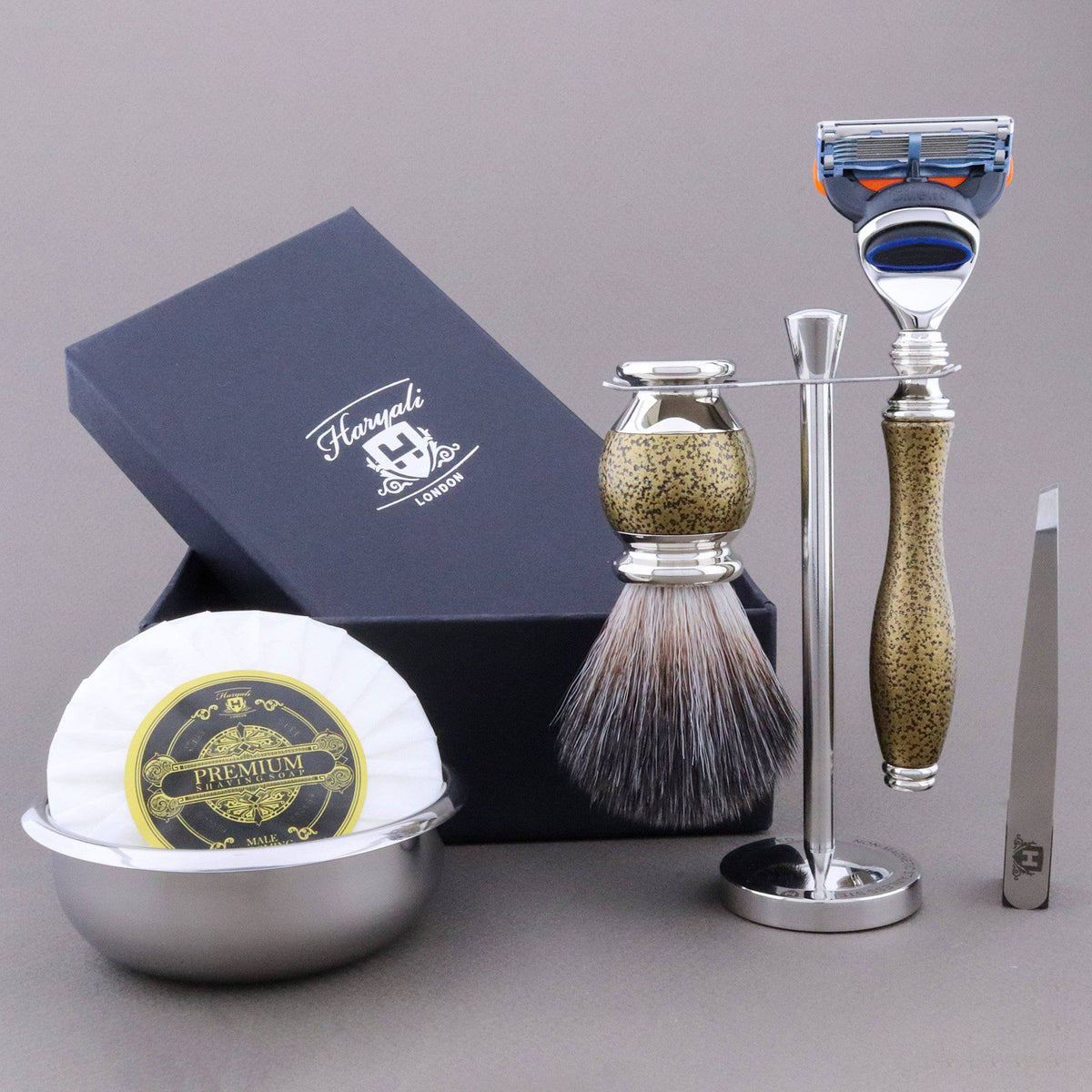 Haryali's Heritage Range Shaving Kit - HARYALI LONDON
