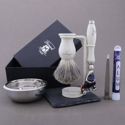 Haryali's Grace Range Shaving Kit 